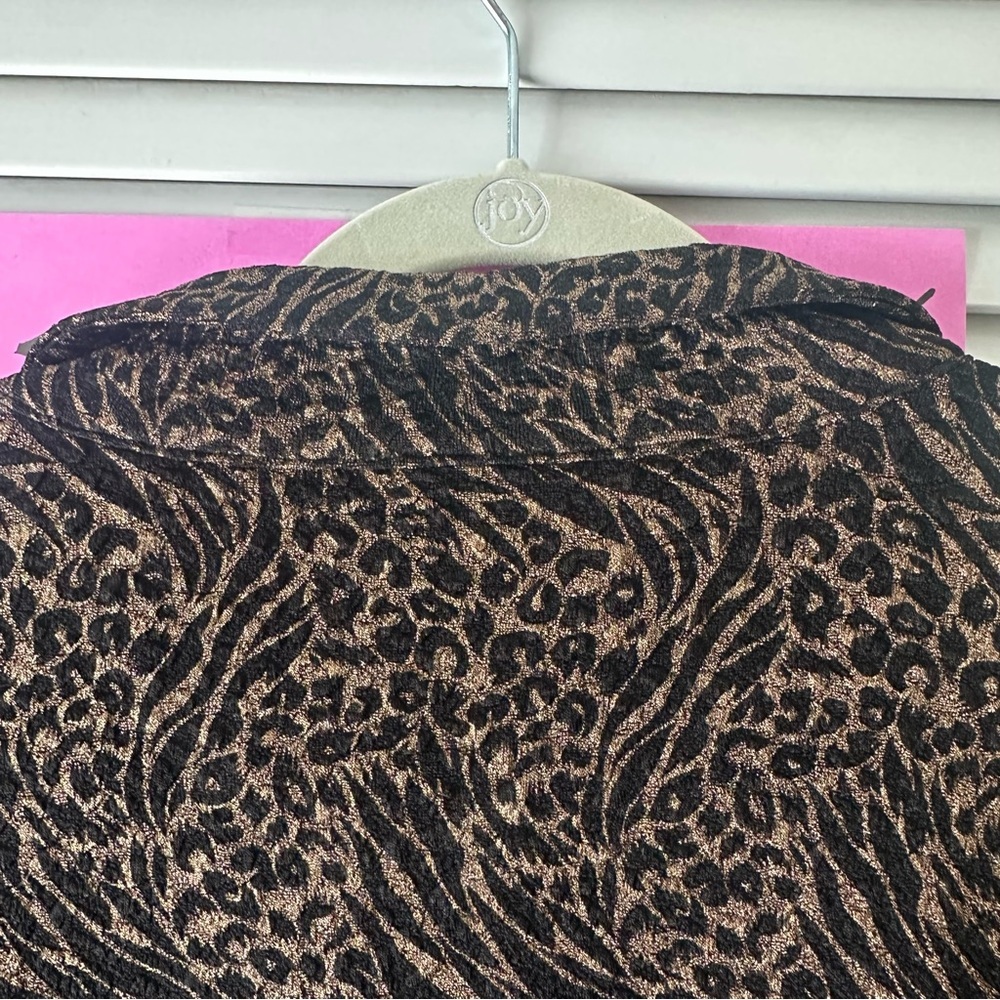 Chico’s Easywear Swing Jacket Size 1 Medium Animal Print Button Foil Wire Collar - Picture 9 of 9